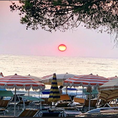 Beach Luxury Apartment Shengjin Лежа Экстерьер фото